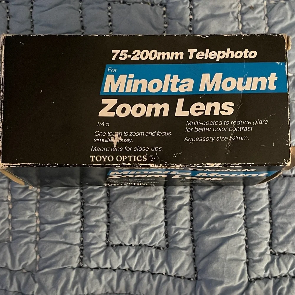 Minolta Black Telephoto Zoom Lens 75-200mm
